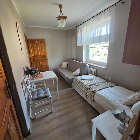 Πανσιόν Mewa House *