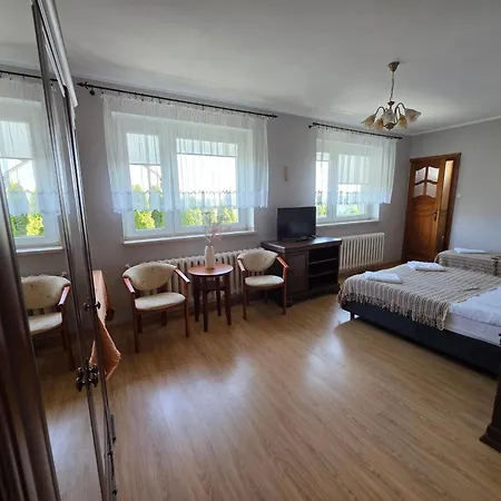 Πανσιόν Mewa House *